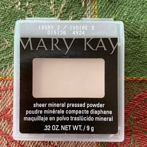 Sheer Mineral Pressed Powder